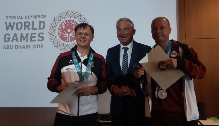 Innenminister empfängt Olympioniken des TSV Schmiden