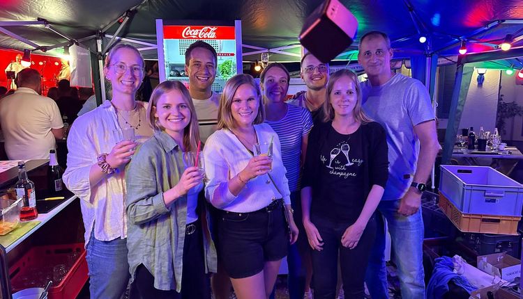 Schmidener Sommer: Tennis Sektbar 