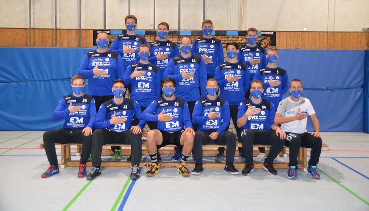 Handballmannschaft spendet für FZ-Aktion 6666
