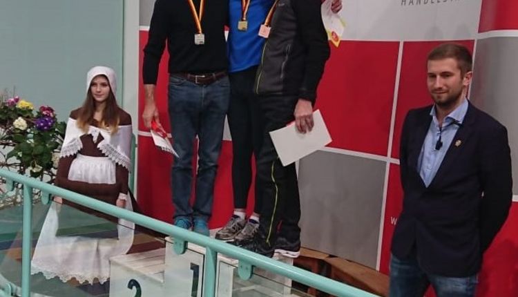 Gerald Znoyek neuer Deutscher Hallen-Seniorenmeister im Stabhochsprung